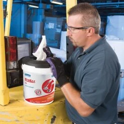 WypAll X70 Nylon Wipers, White, 220 Sheets/Roll, 3 Rolls/Carton (KCI83571)